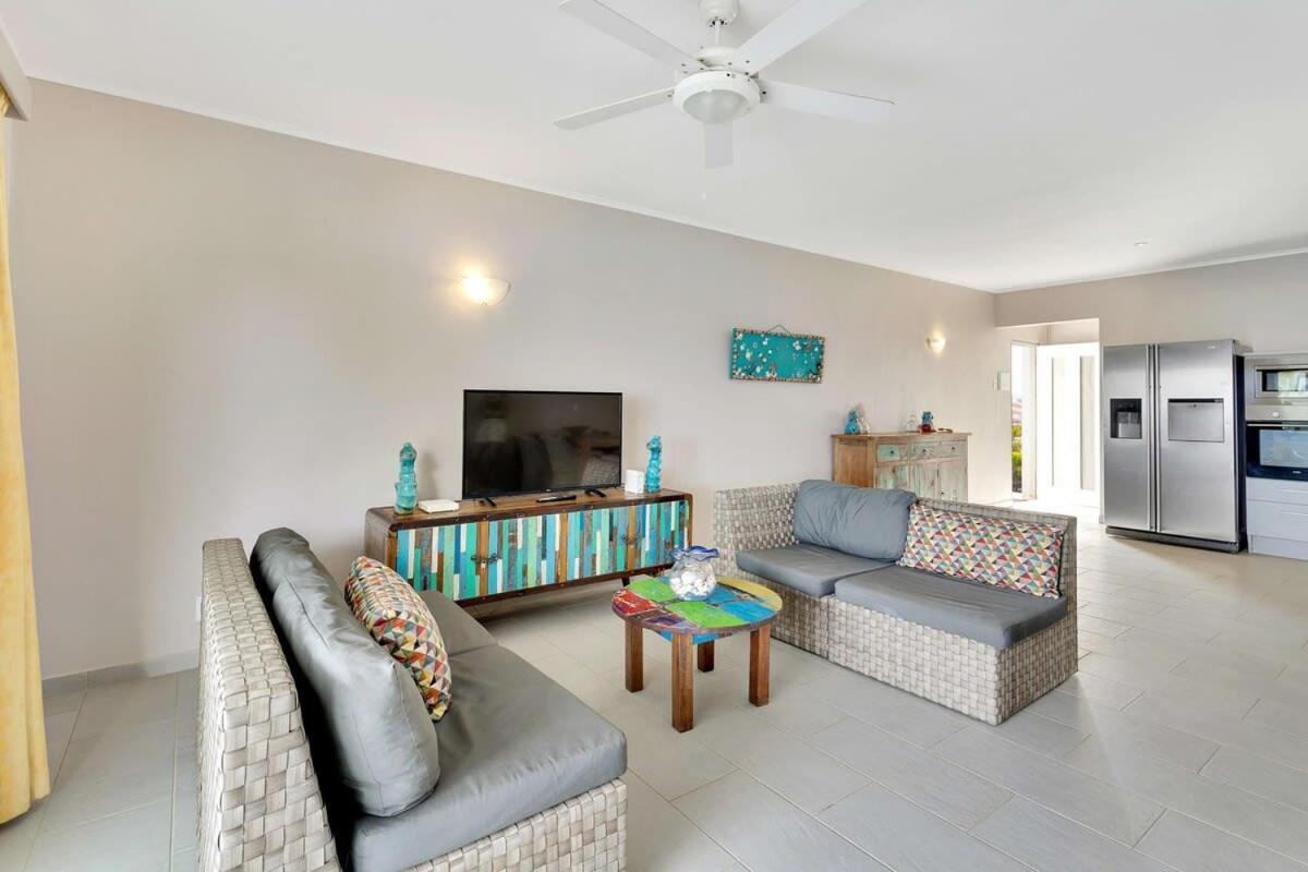 Belmar Oceanfront Apartment 14 Divers Paradise Kralendijk  Ngoại thất bức ảnh